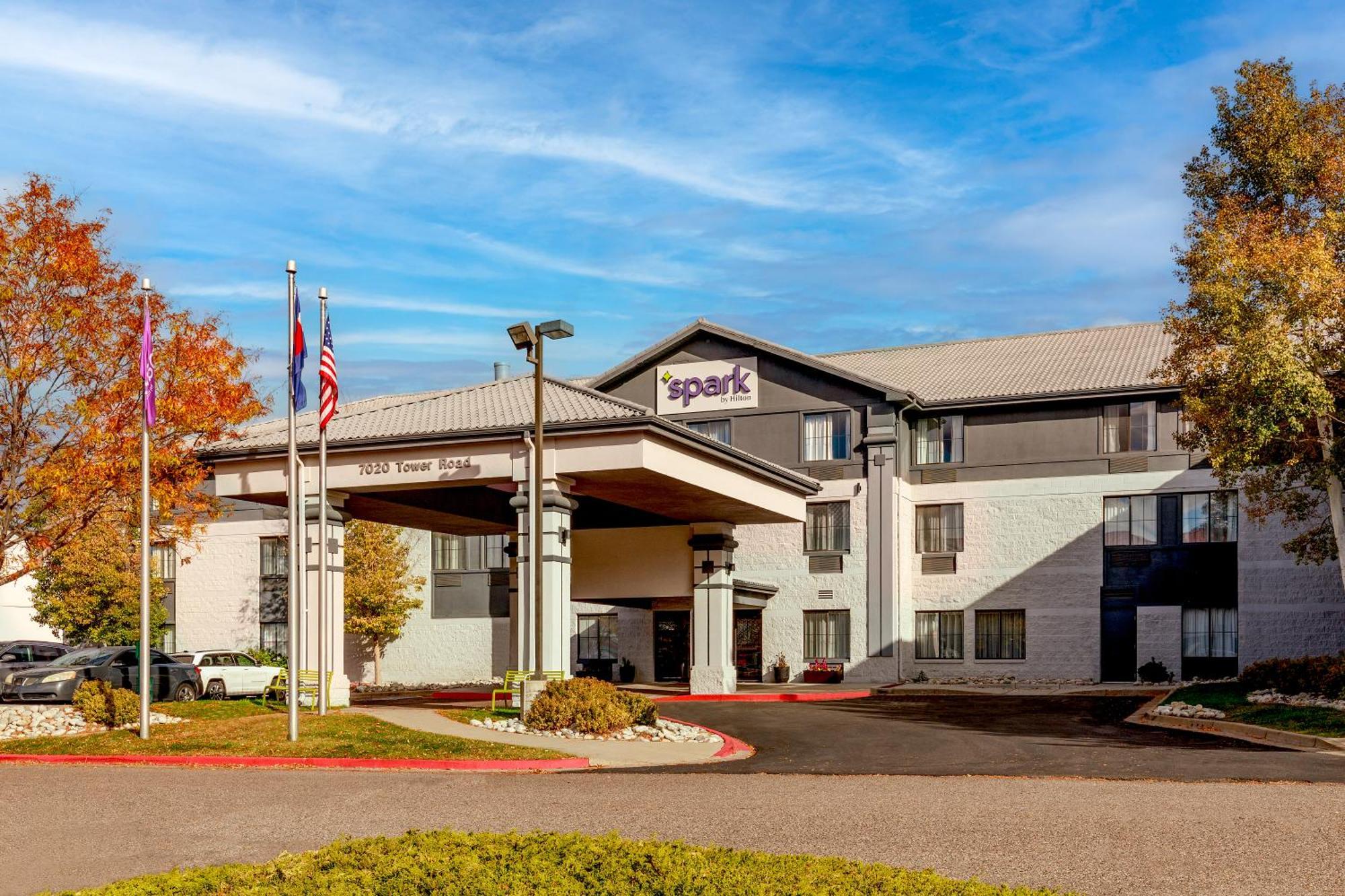 Spark By Hilton Denver International Airport Exterior foto