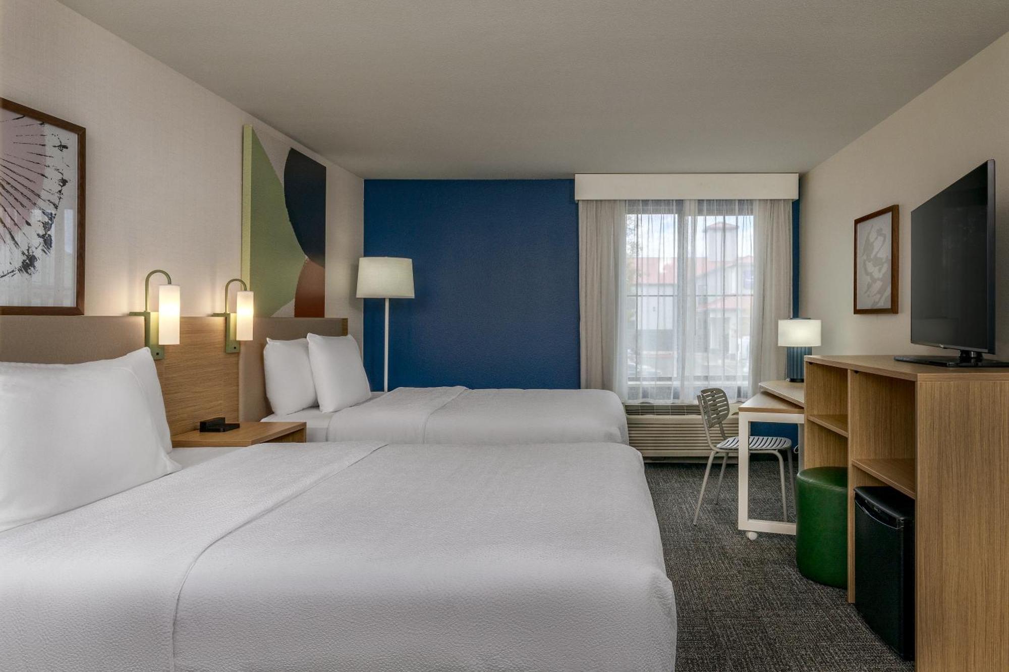 Spark By Hilton Denver International Airport Exterior foto