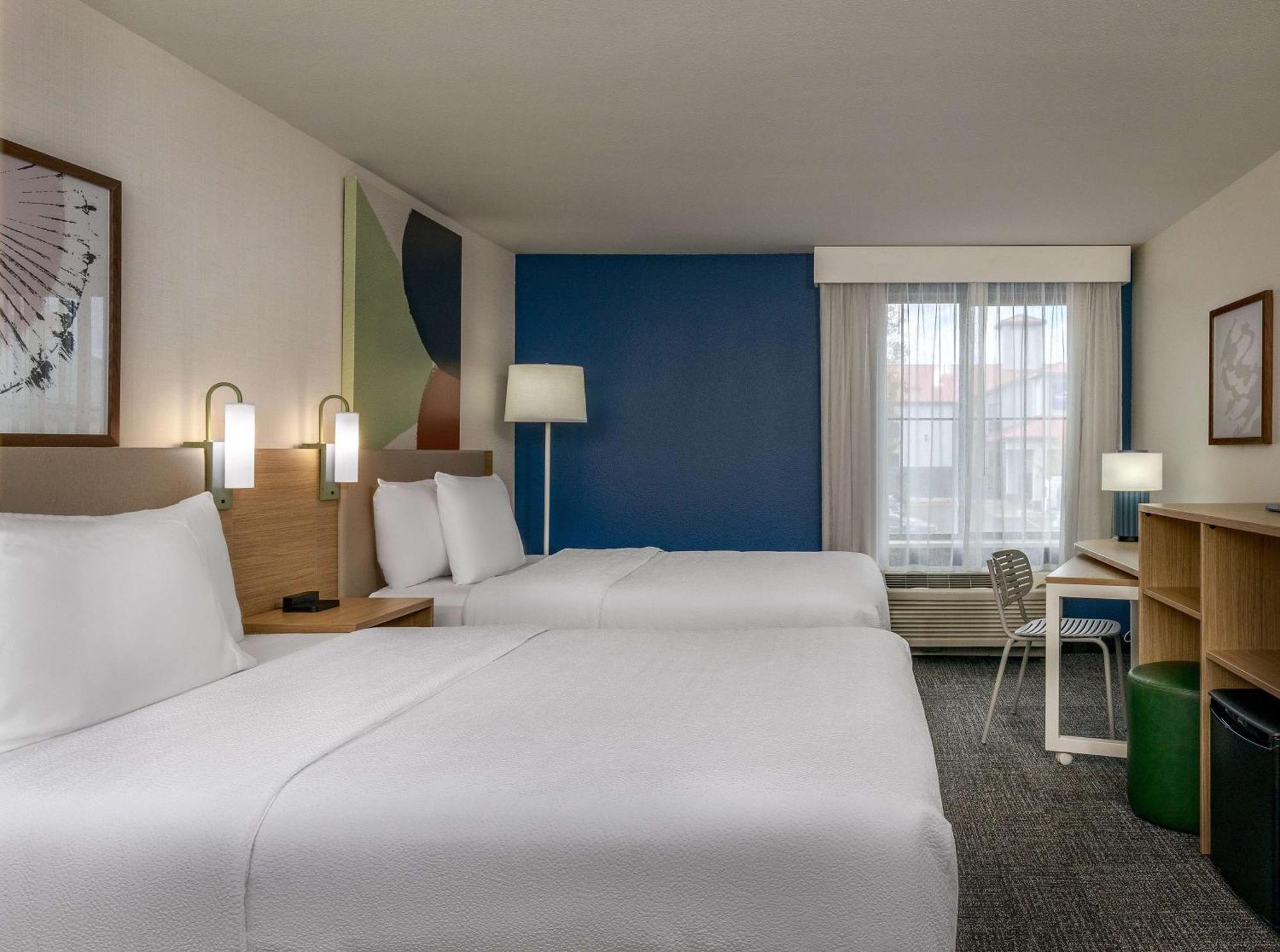 Spark By Hilton Denver International Airport Exterior foto